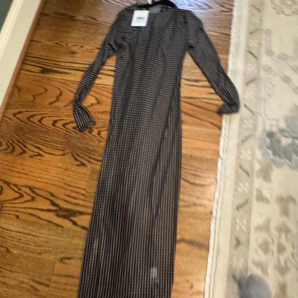 DISSH Hudson black sleeve dress - Picture 5 of 6